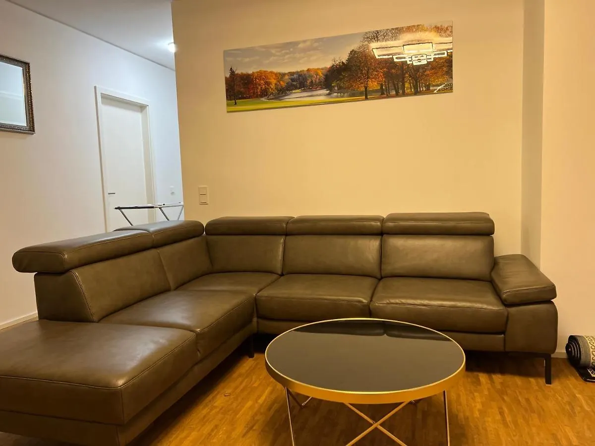 Three Bedroom Apartment In City Centre With A Grand Garden Φραγκφούρτη 0*,  Γερμανία